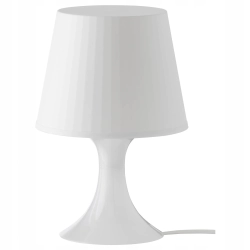 Lampa stołowa Ikea Lampan biały 40 W kompaktowy design
