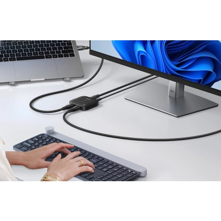 Ugreen 65877 przełącznik HDMI 2.1 2x1 8K 60Hz 4K 120Hz USB-C LED Switch