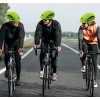 Pokrowiec na kask rowerowy zielony odblaskowy