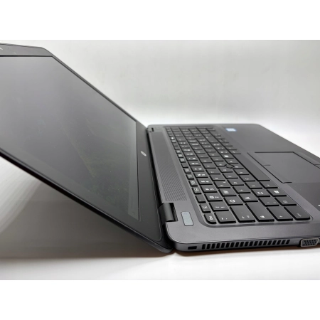 LAPTOP HP Zbook 15u G3 Intel i7 6500u 8GB 240GB SSD FHD W4190M GW W11