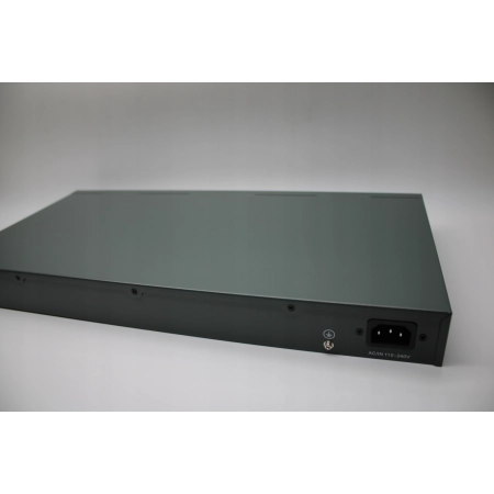 YuanLey AI YS2422FS-P 24-portowy przełącznik PoE z 2 Gigabit Ethernet