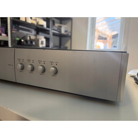 BOSE FreeSpace DXA 2120 Digital Mixer Amplifier wzmacniacz