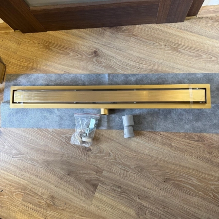 SaniteModar odpływ podłogowy ze stali nierdzewnej 94 cm, złota płytka