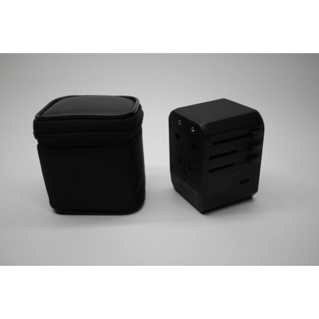 World Travel Adapter CP65 Przejściówka uniwersalna idealna w podróży