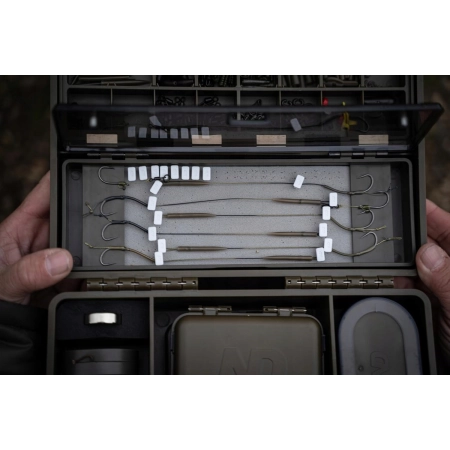 Skrzynka systemowa Tackle Box TB9 63 przegródki New Direction Tackle