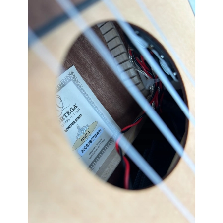 Ukulele elektroakustyczne Leworęczne Ortega RU5CE-L